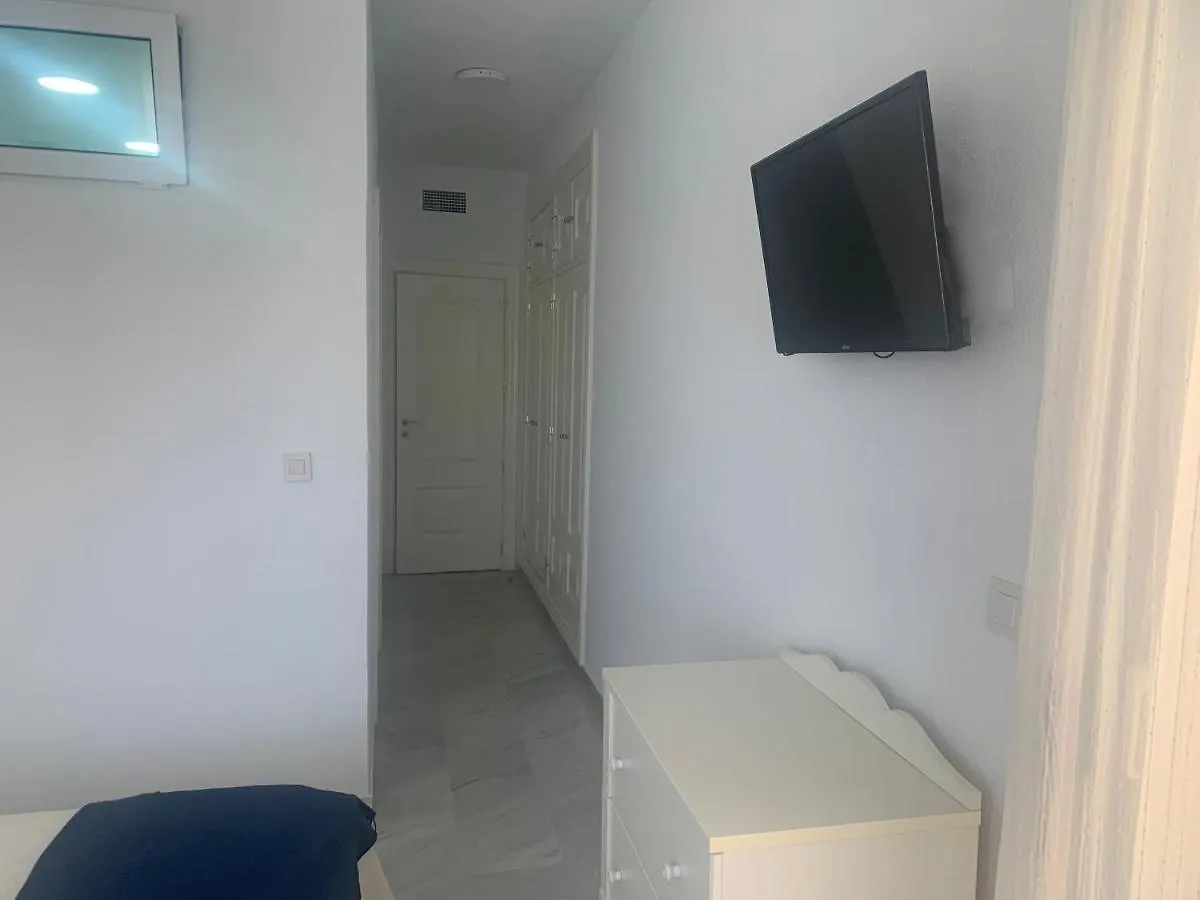 Dos Soles - Only 100 Meters From Beach Torremolinos 0*,  Spain